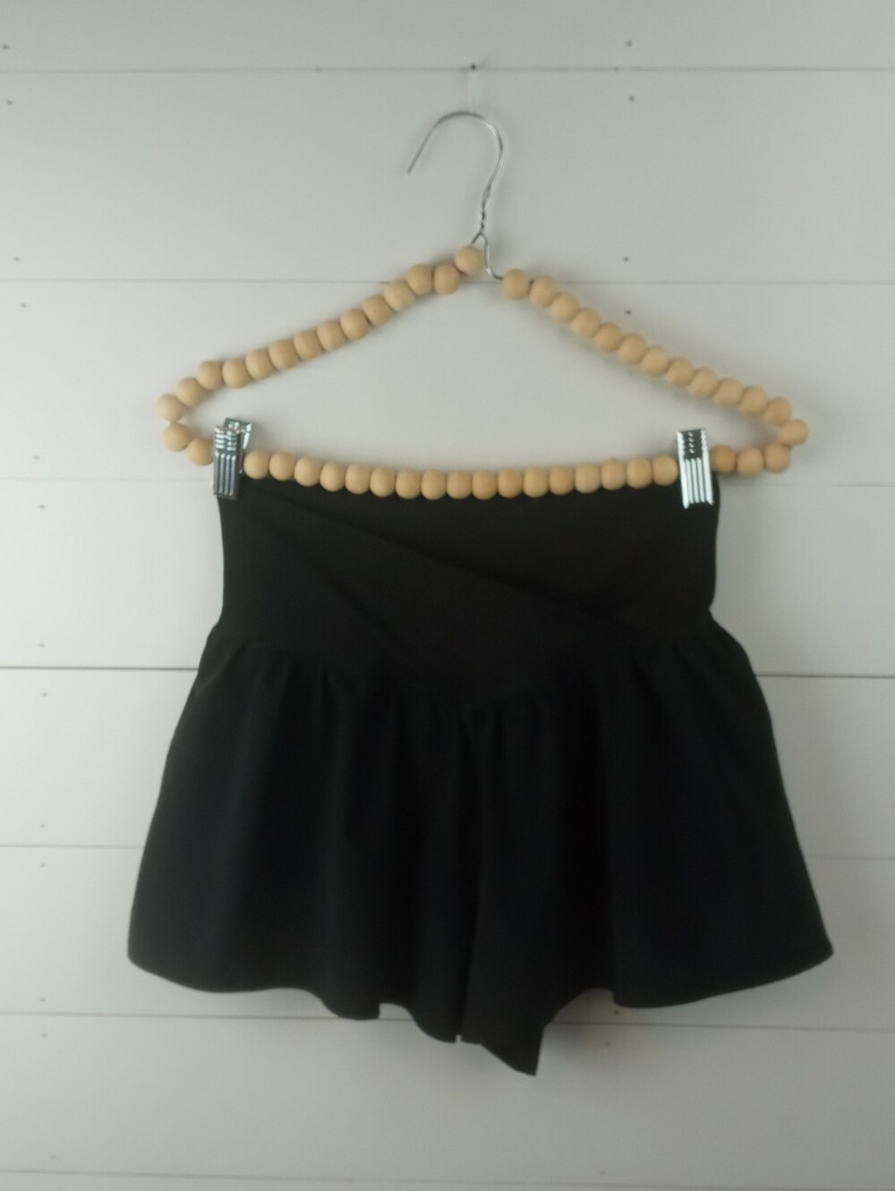 Offline by Aerie Woman’s size M criss cross elastic waist black athletic shorts